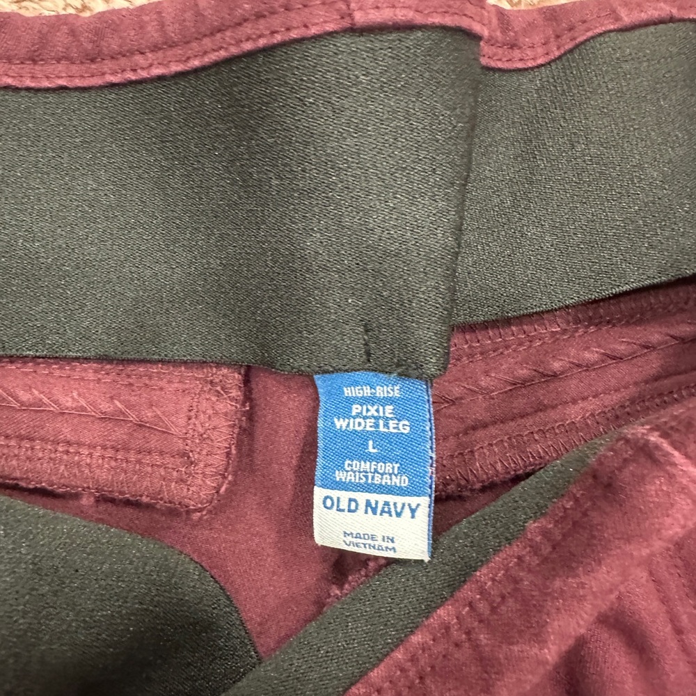 Old Navy Women's Burgundy Wide Leg Pants - Picture 4 of 4